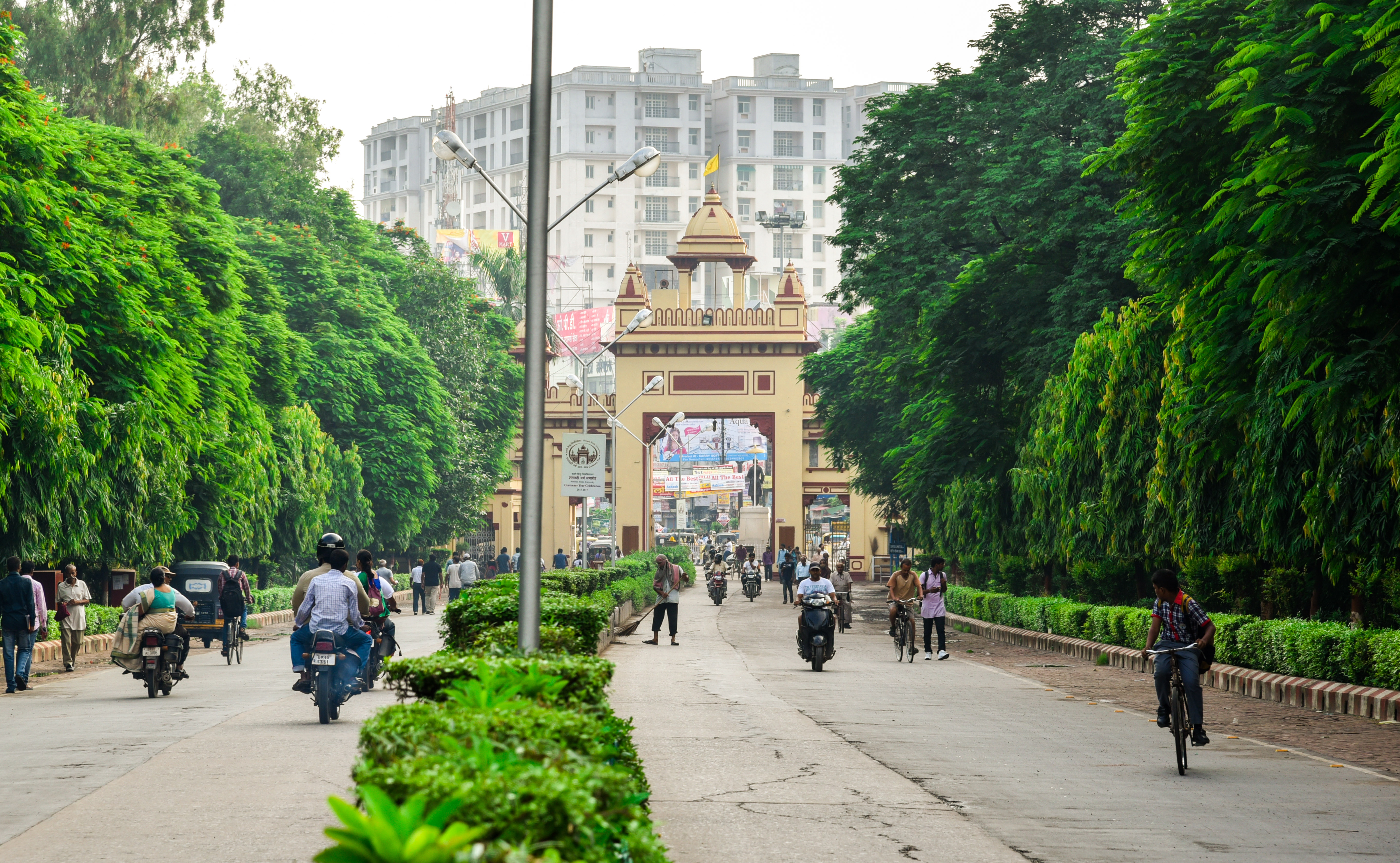 BHU_Gate_form_inside