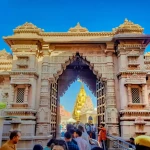 Exploring the Spiritual Magnificence of Kashi Vishwanath Temple: A Visitor's Guide