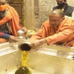 Evening Devotion in Varanasi: CM Yogi's Spiritual Sojourn