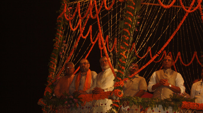 Narendra_Modi_in_Varanasi_after_winning_Lok_Sabha_elections_from_the_constituency.-1